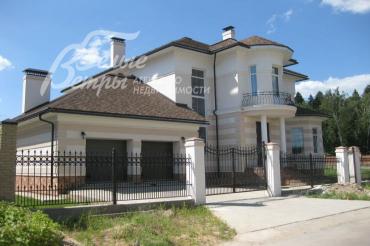 Кирпичный коттедж 408 кв.м в поселке Шишкин лес